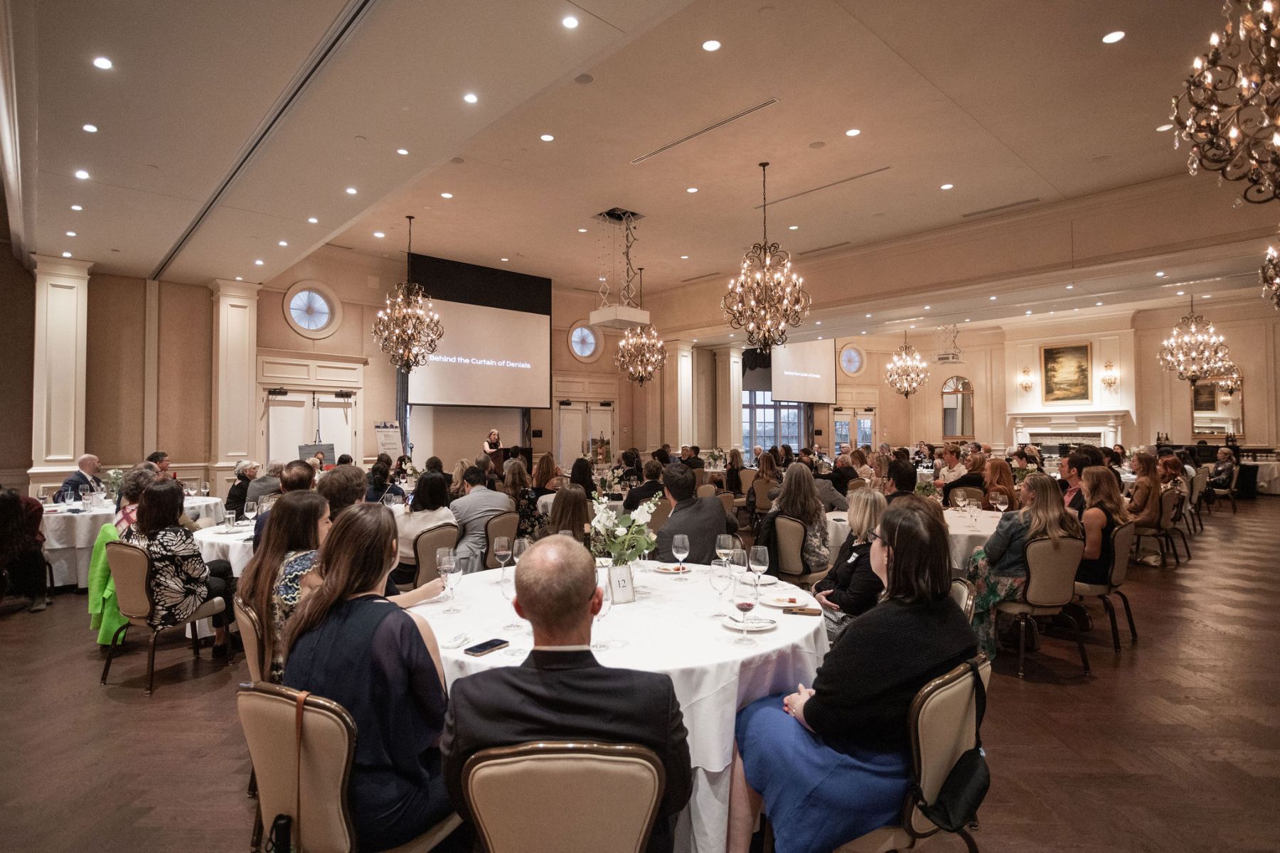 16_Hoops_The_Alex_Manfull_Fund_DC_2025_Dinner_0076