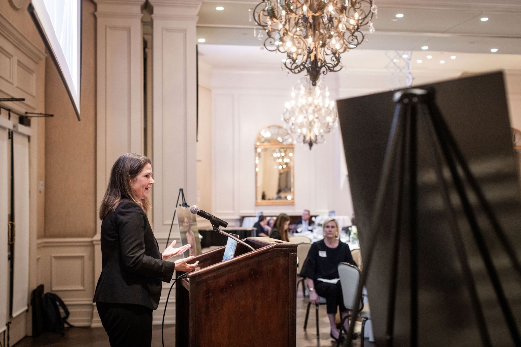 16_Hoops_The_Alex_Manfull_Fund_DC_2025_Dinner_0089