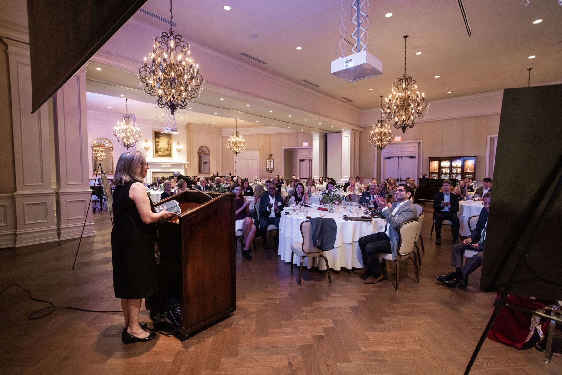 16_Hoops_The_Alex_Manfull_Fund_DC_2025_Dinner_0094